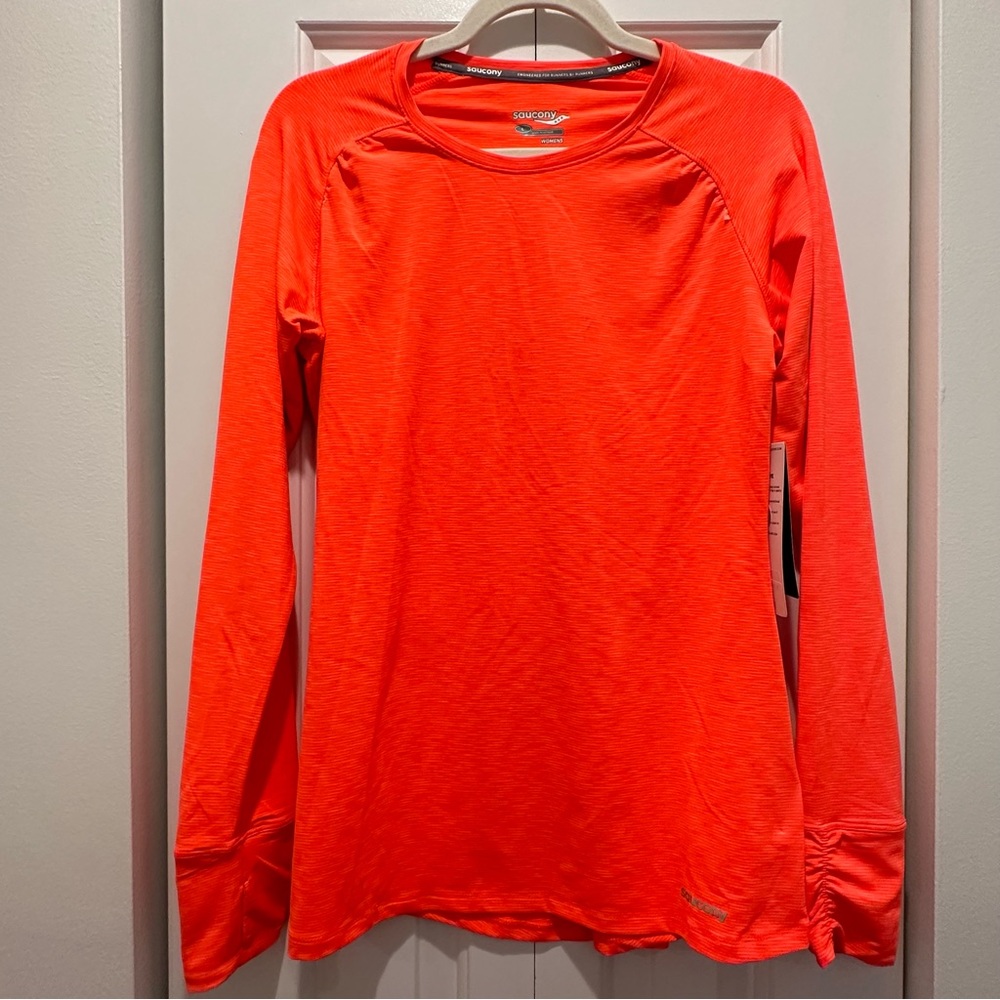 NWT Saucony Swift Long Sleeve
